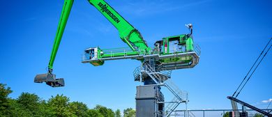 Umschlagbagger 880 G