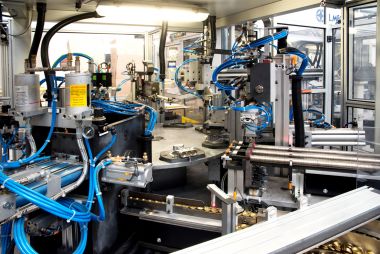 Steuerungssysteme für Industriemaschinen