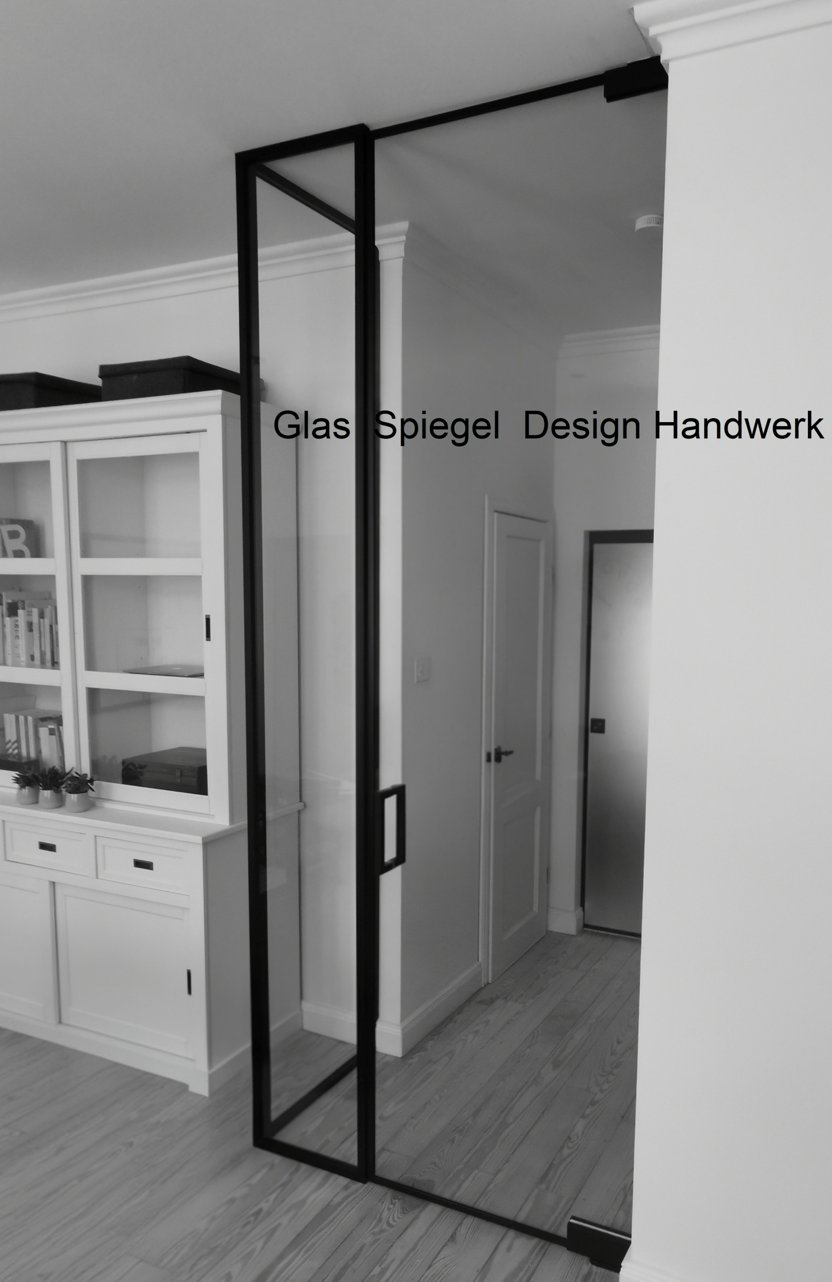 Tür aus Glas (Slider-Motiv)