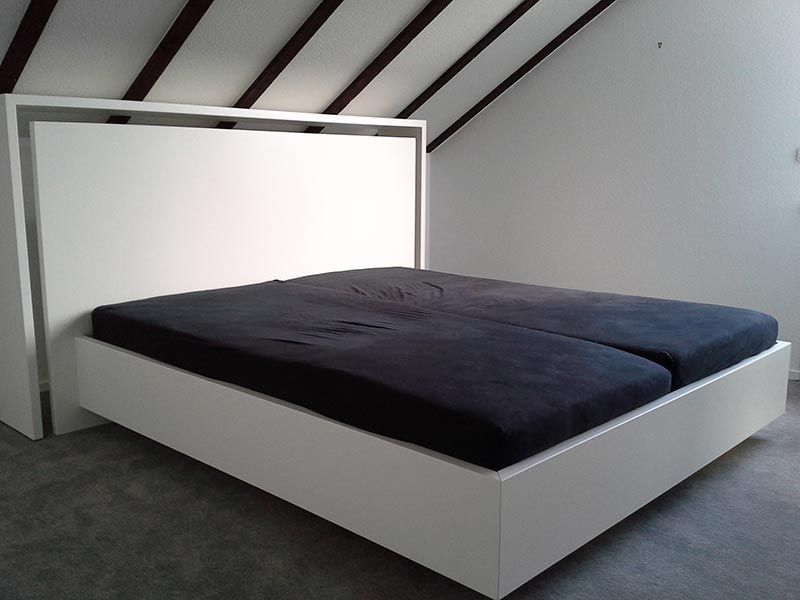 Bett in Schreinerarbeit