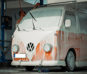 Oldtimer-Reinigung mit Aktivschaum