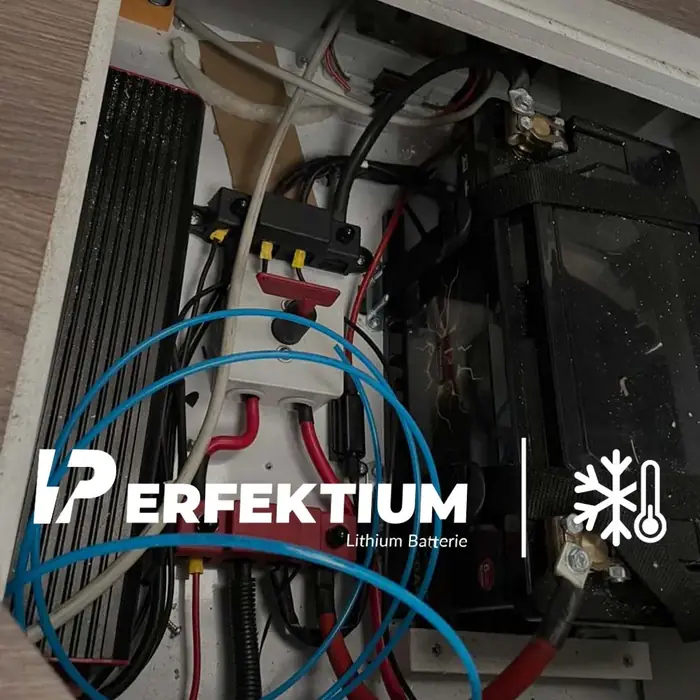 LiFePO4 battery with heating function for winter operation