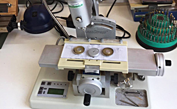 Brille aus hauseigener Werkstatt