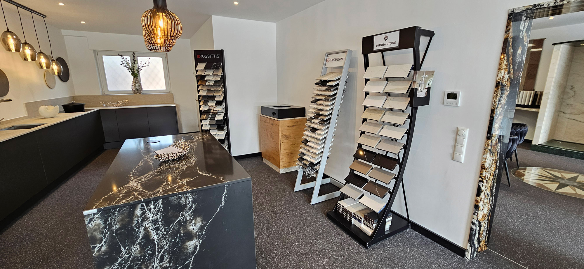 Showroom and consulting