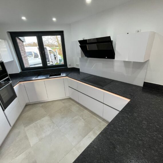 Kitchen worktop Steel Grey with light strip