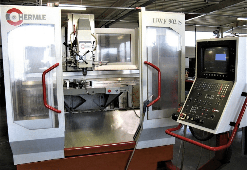Hermle UWF 902 S, 3-Achs-Fräsmaschine