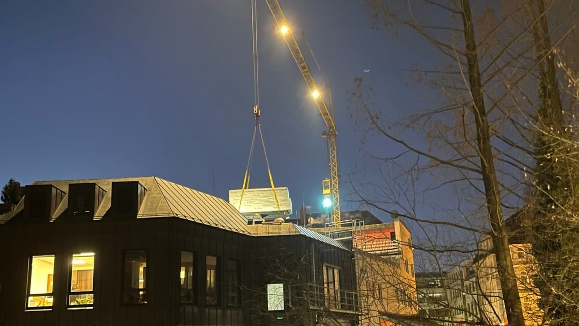 Crane work at the company building