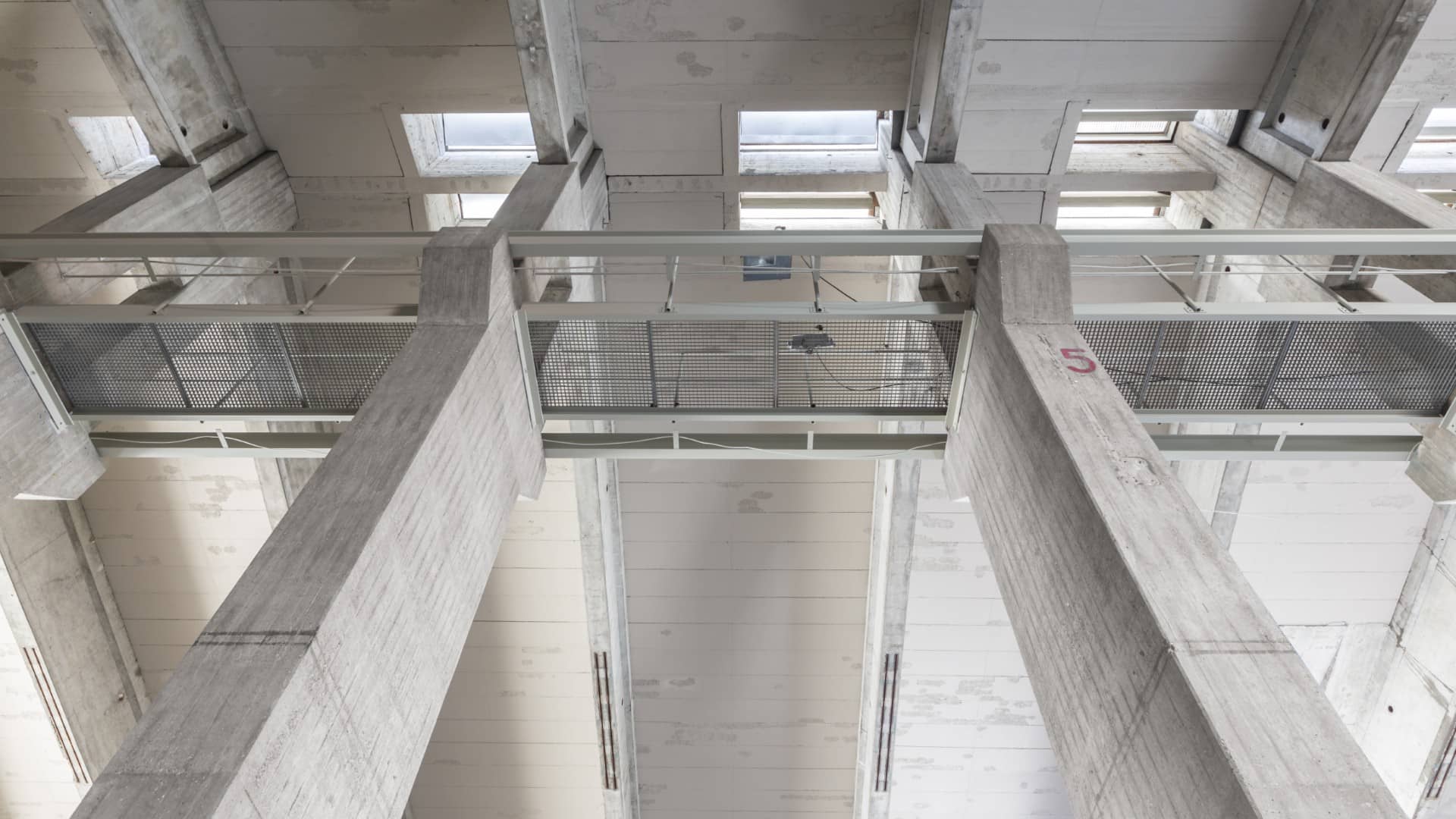 Werk 7 München – Umbau einer Stahlbetonlagerhalle zum Musicalveranstaltungsort