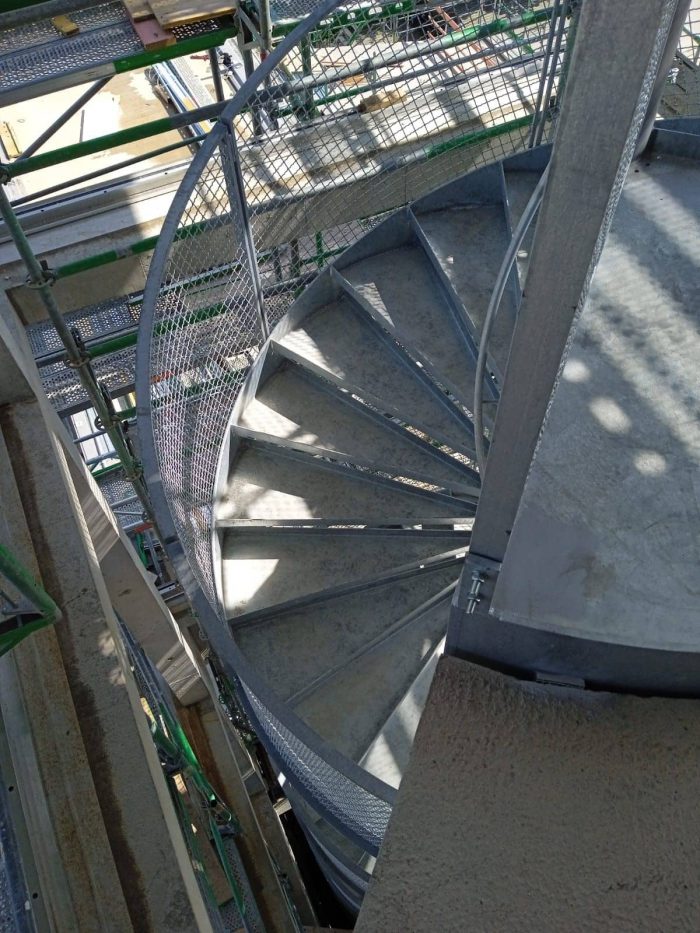 Werk 12 – Außentreppe in Duplex-Edelstahl