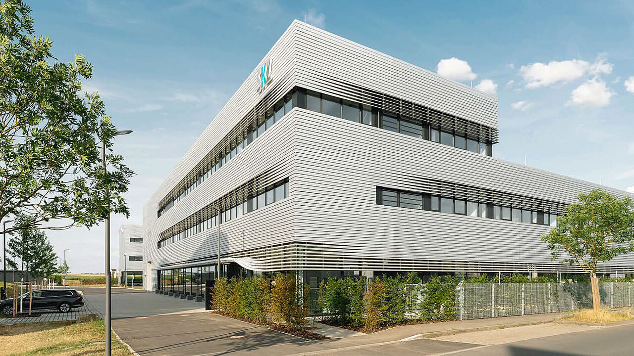 Pfosten-Riegel-Fassade und Türen, SKZ Würzburg