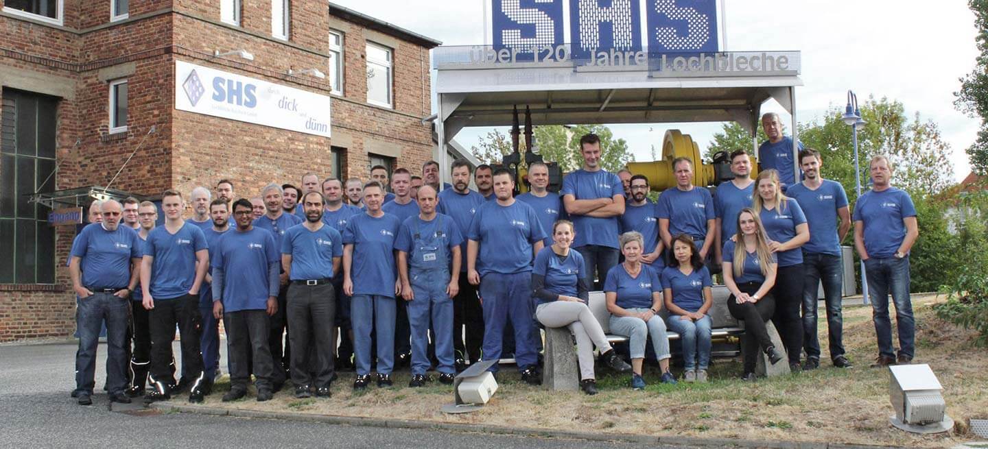 Team von SHS Lochbleche beim Firmenjubiläum 2018