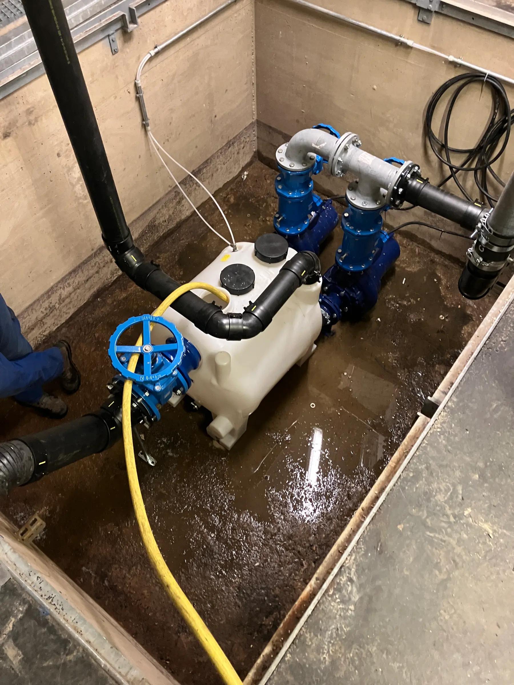 Doppelhebeanlage im Pumpenschacht