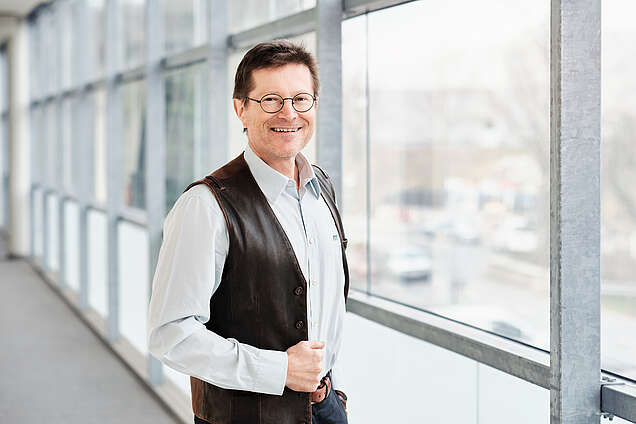 Werner Gröbl, Gründer