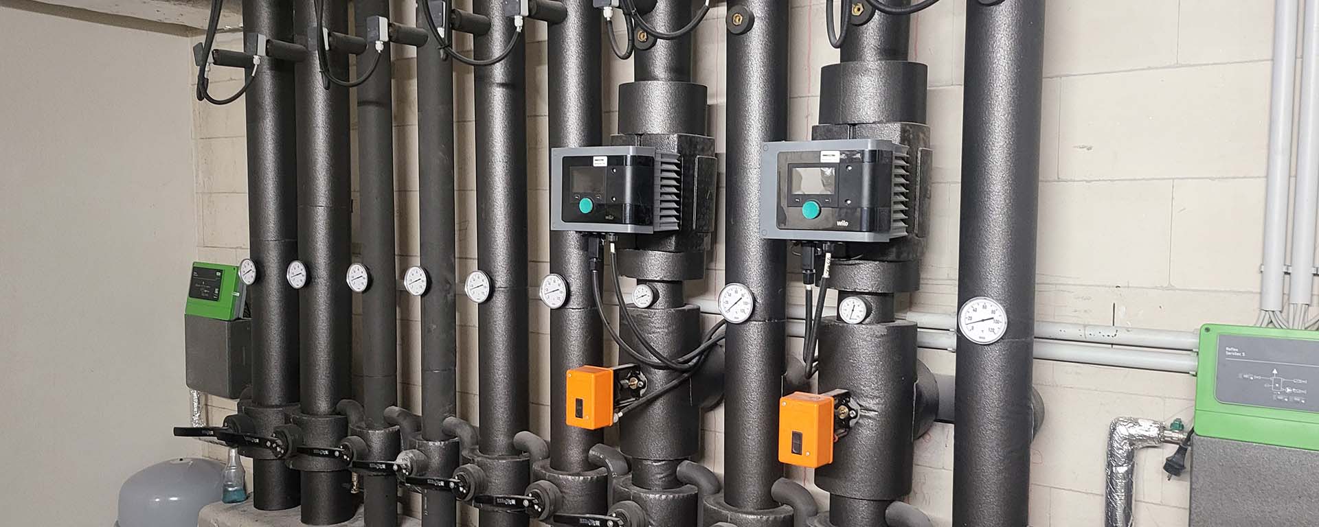 Heizungszentrale mit Wärmepumpen