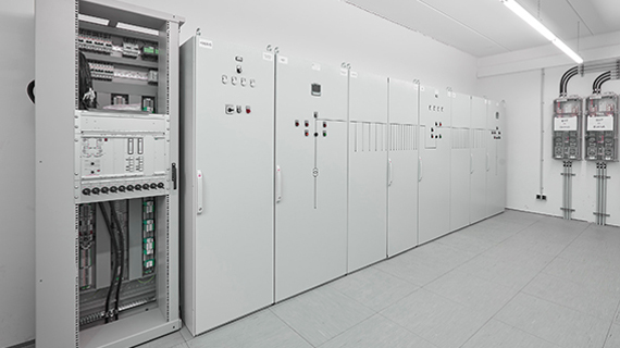 Energieverteilung mit Antriebsabgängen