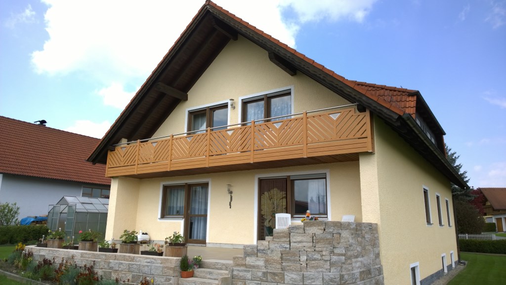 Alu-Treppe mit Balkon