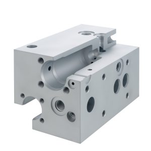 Aluminiumteil mit Passmaßen 145 x 86 x 86 mm