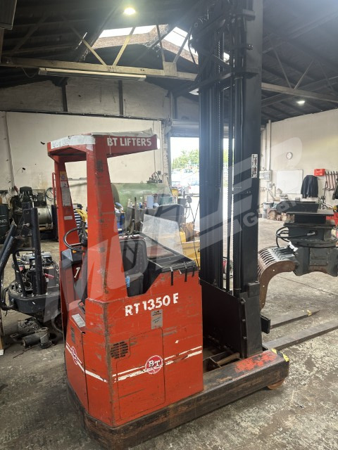 BT Lifters RT 135 E Hochhubwagen