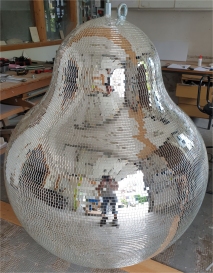 Mirror wrecking ball, 1200 mm high