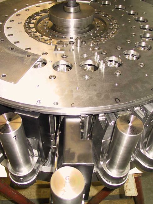 Komplettbearbeitung mechanischer Bauteile