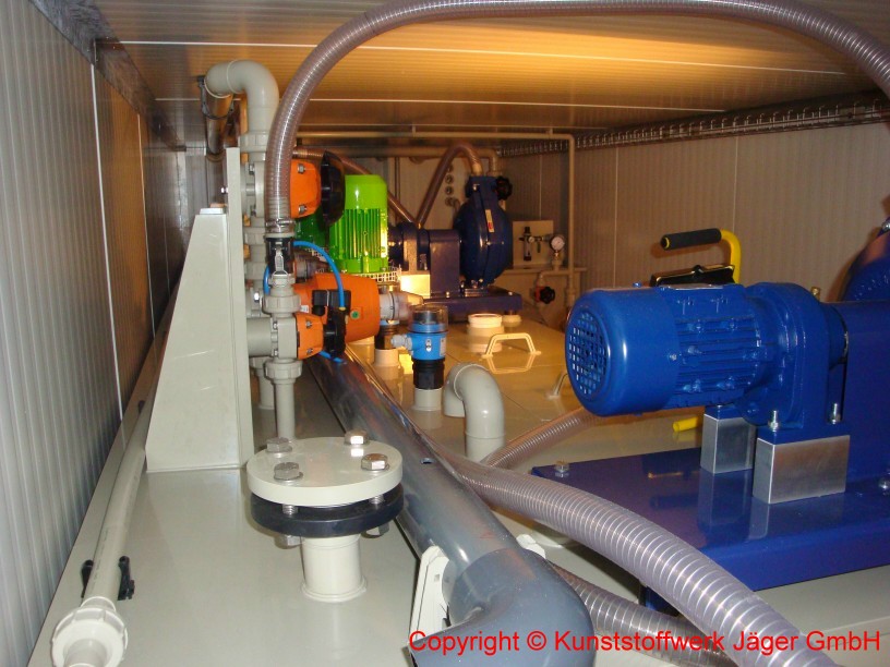 Abwasserbehandlungsanlage im isolierten Container (Projekt 2008, Kanada)
