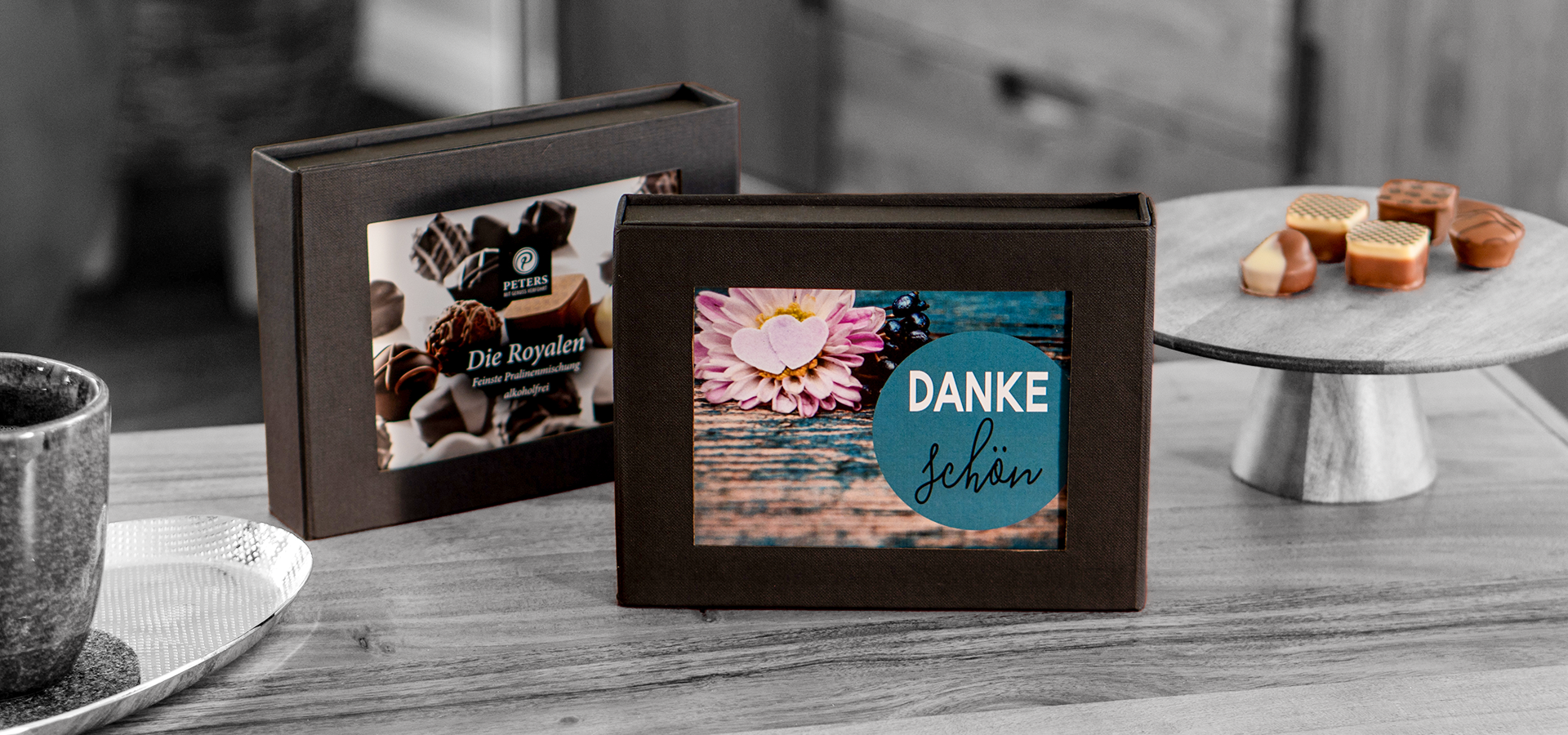 Pralinen in magnetischer Geschenkbox