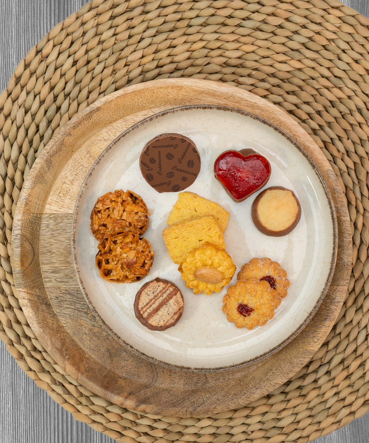 Teegebäck in verschiedenen Geschmacksrichtungen