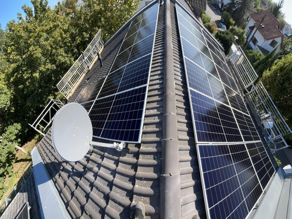 Installation einer PV-Anlage