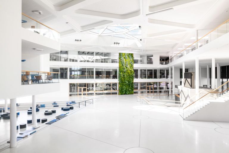 Foyer-Beleuchtung ALDI Campus