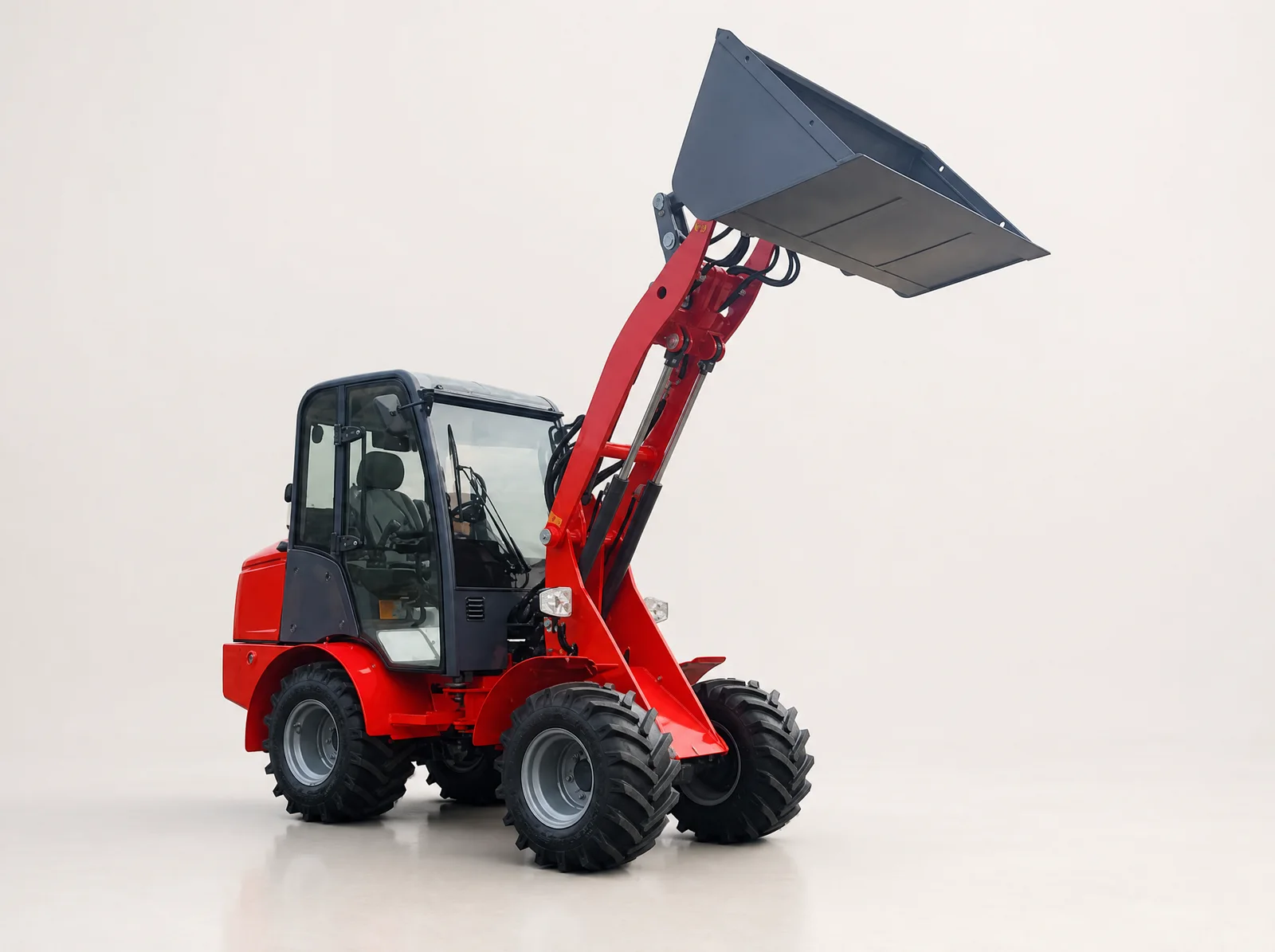 Toyo 839H mit Kabine und Kubota-Motor