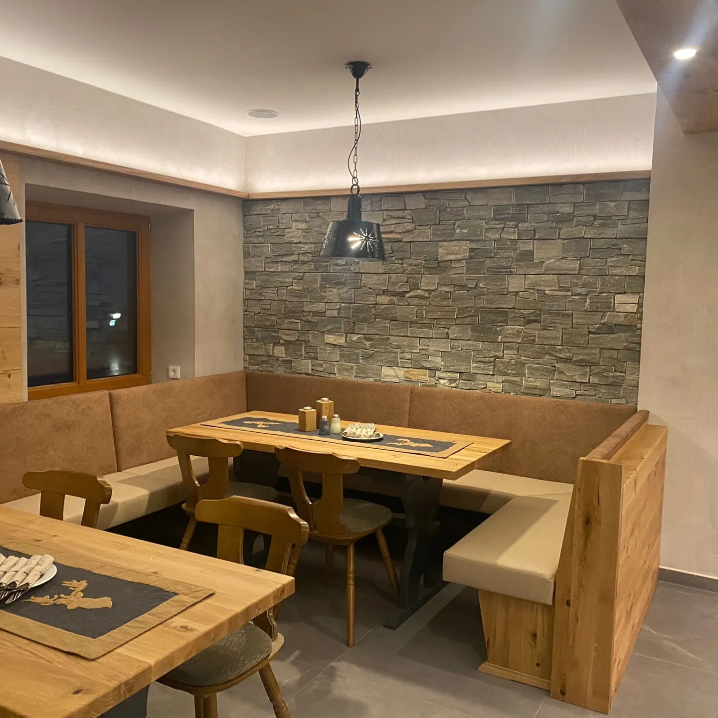 Interior fitting