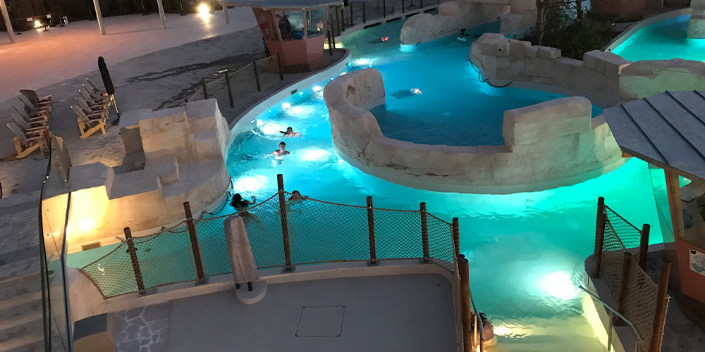 Referenz Aqualagon, Villages Nature Paris