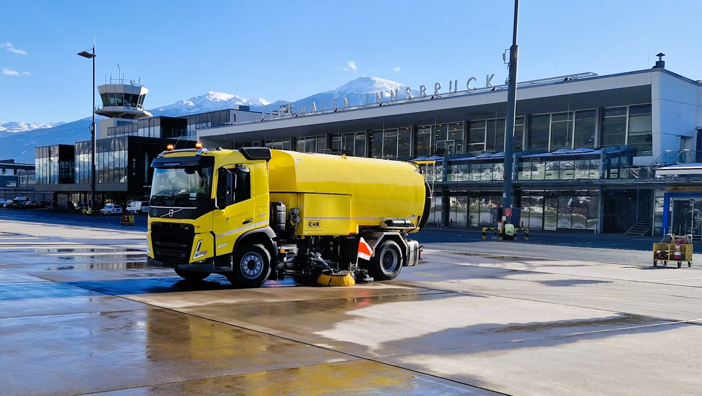 GLM auf dem Flughafenvorfeld