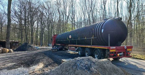 Anlieferung eines GRAF XXL-Regenwassertanks (Zoo Münster)