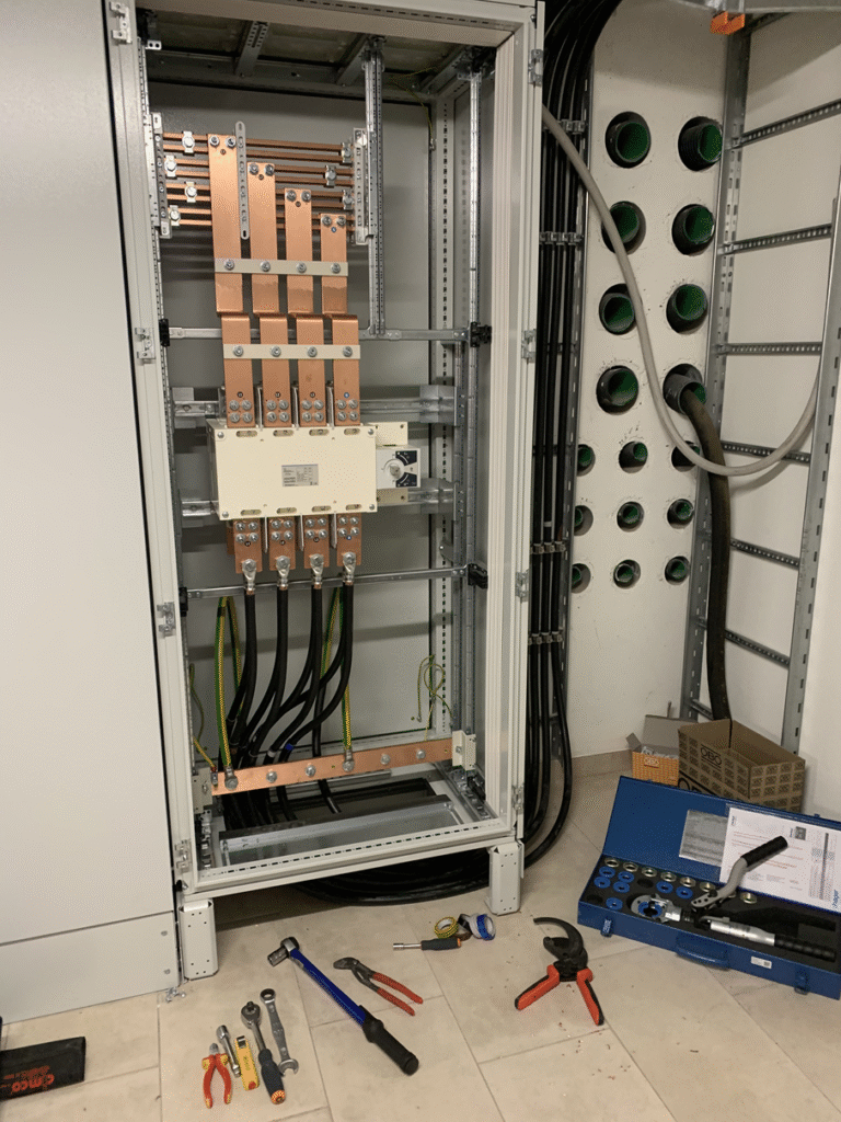Verteiler- und Schaltschranktechnik