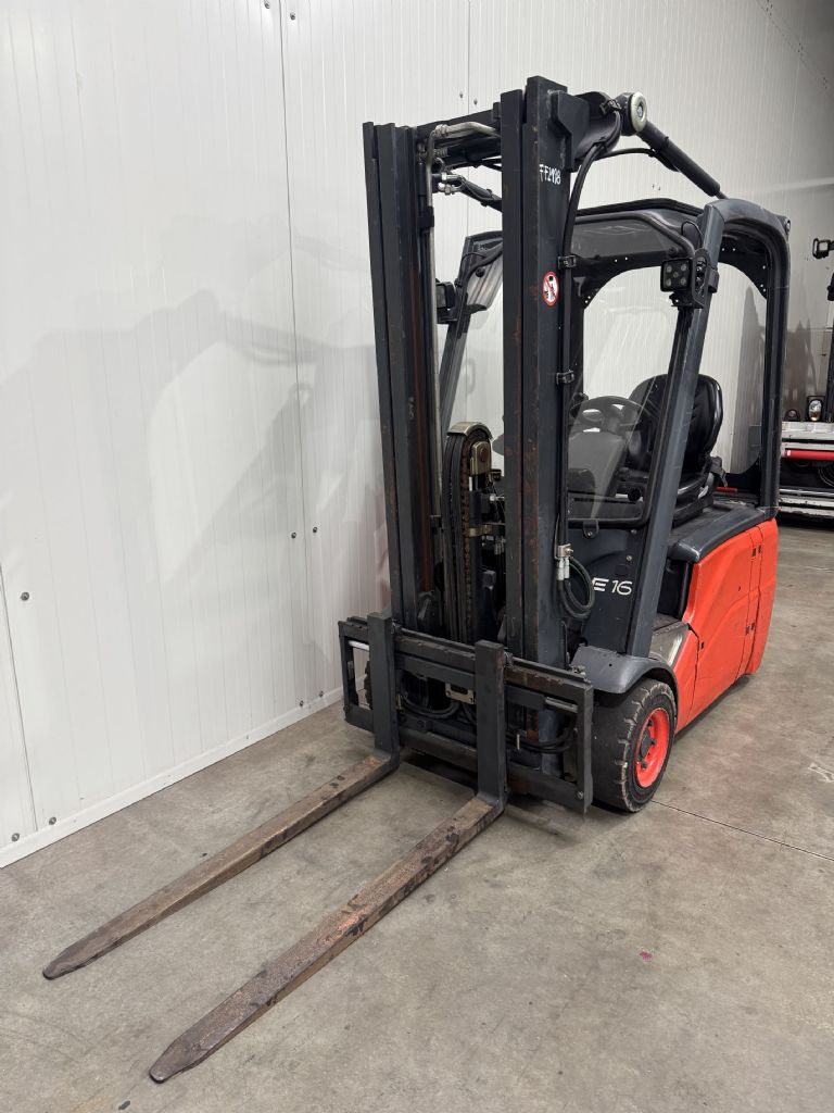Linde E 16 C-01 Triplex Elektrostapler
