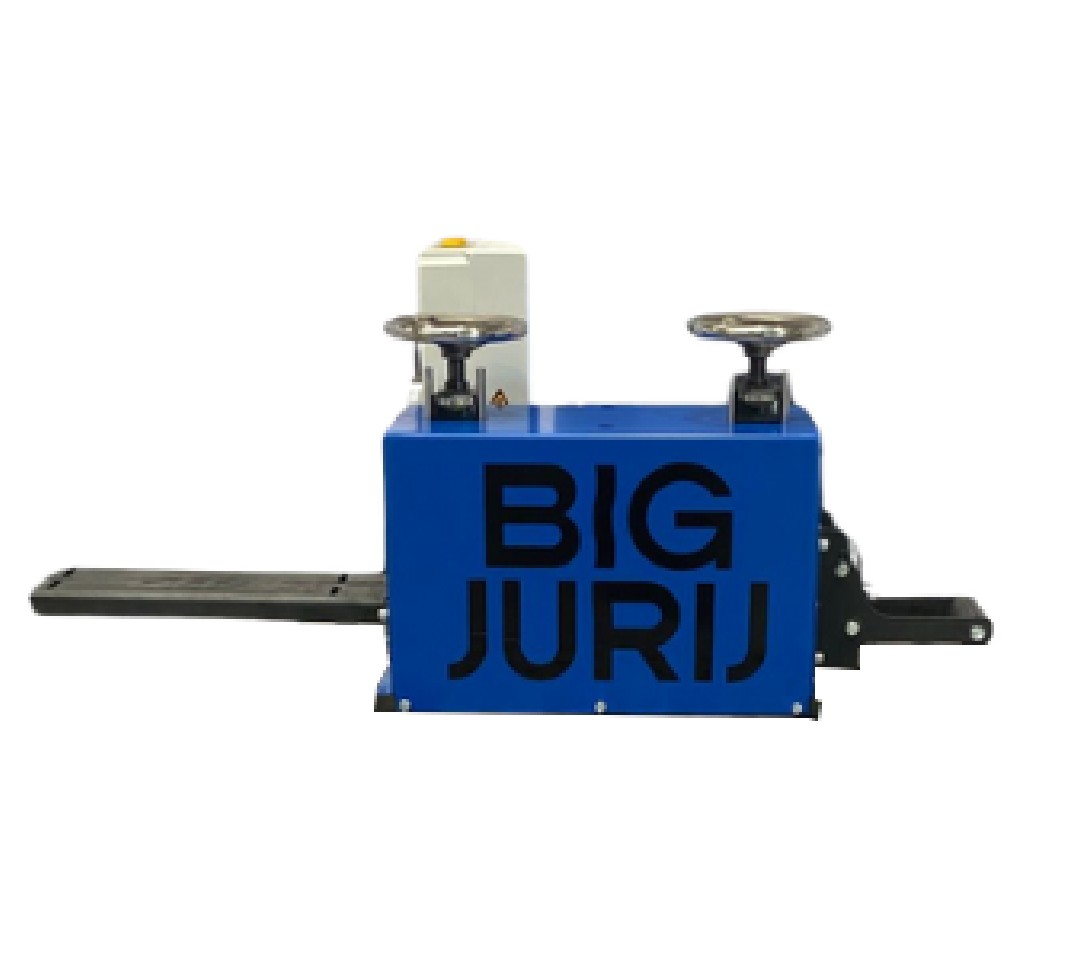BIG JURIJ mini – Flachstahlrichtmaschine