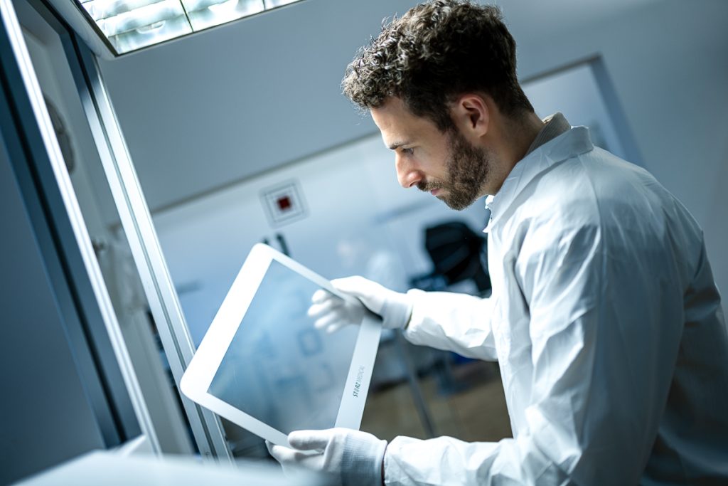 Qualitätskontrolle eines kapazitiven Touchscreens