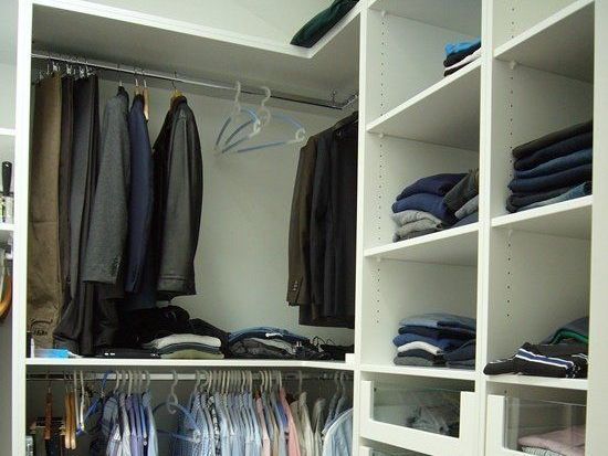Schrank und Dressing