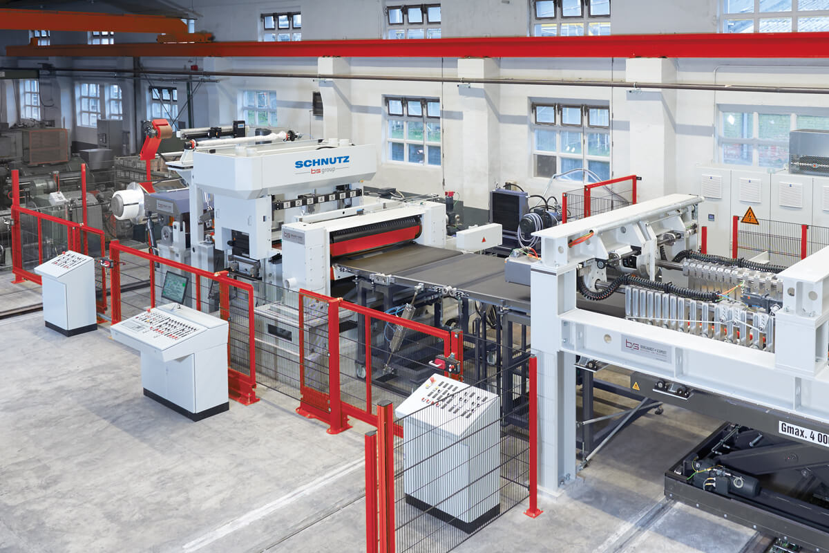 Maschinen und Anlagen der b+s group