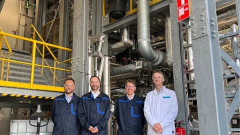 Power-to-Liquids Projekt mit Shell und Fraunhofer IKTS