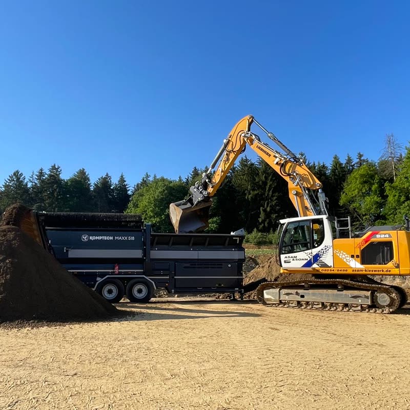 Mobile Trommelsiebanlage im Einsatz