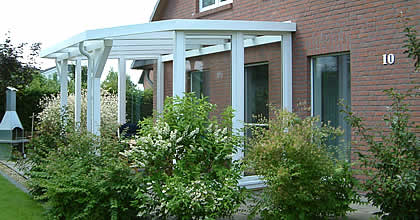 Terrassendach Deluxe mit seitlicher Verglasung