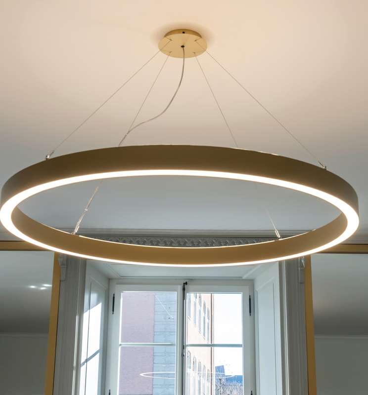 Büro in Aarau, Leuchtenmontage