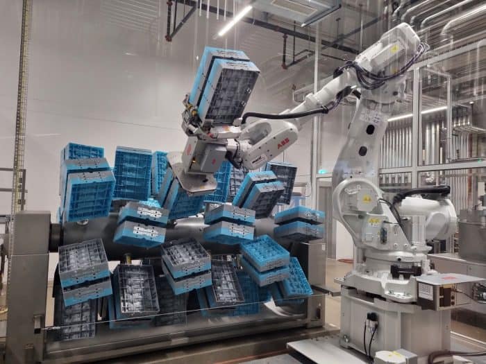 Roboterbasiertes Feeding HFR-186 für Hohlfigurenlinien
