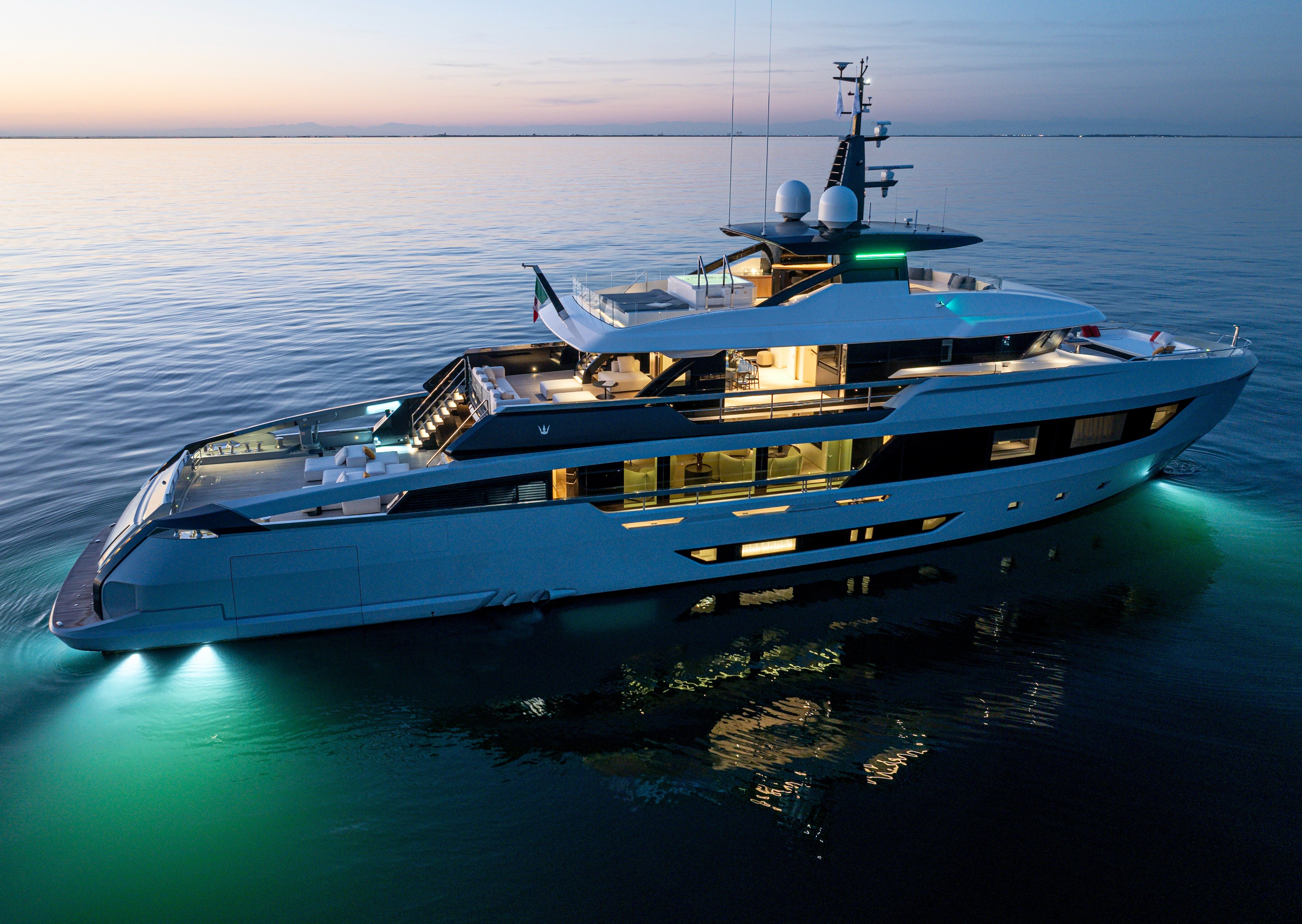 Megayachting