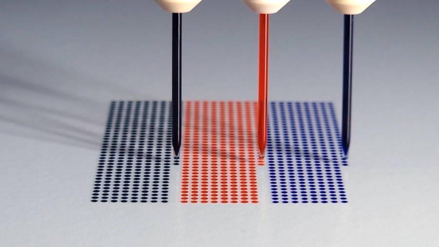 Mehrkanales Nanoliter-Dispensing eines Microarrays auf Membran