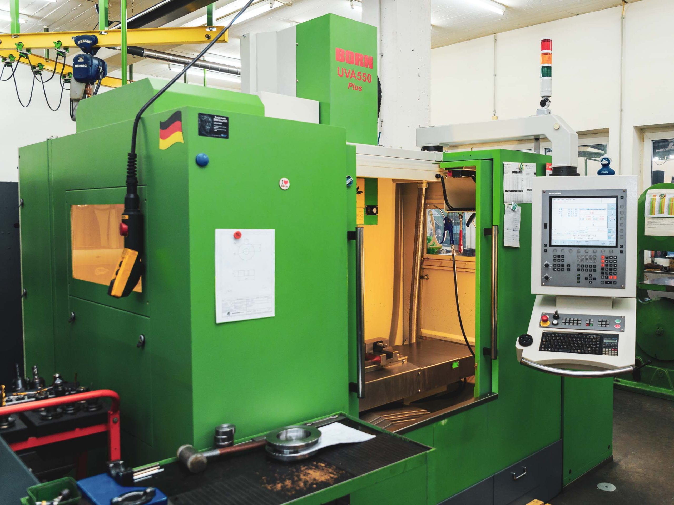 CNC-Bearbeitungszentrum UVA 550 Plus