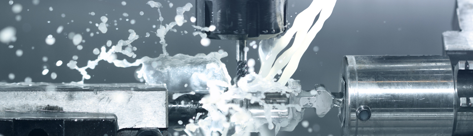 Pumpen für Kühlschmiermittel mit Spänen in der Industrie