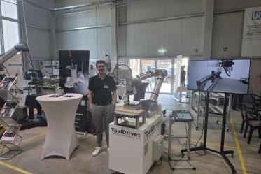 Roboter on Tour bei Hesse Automation